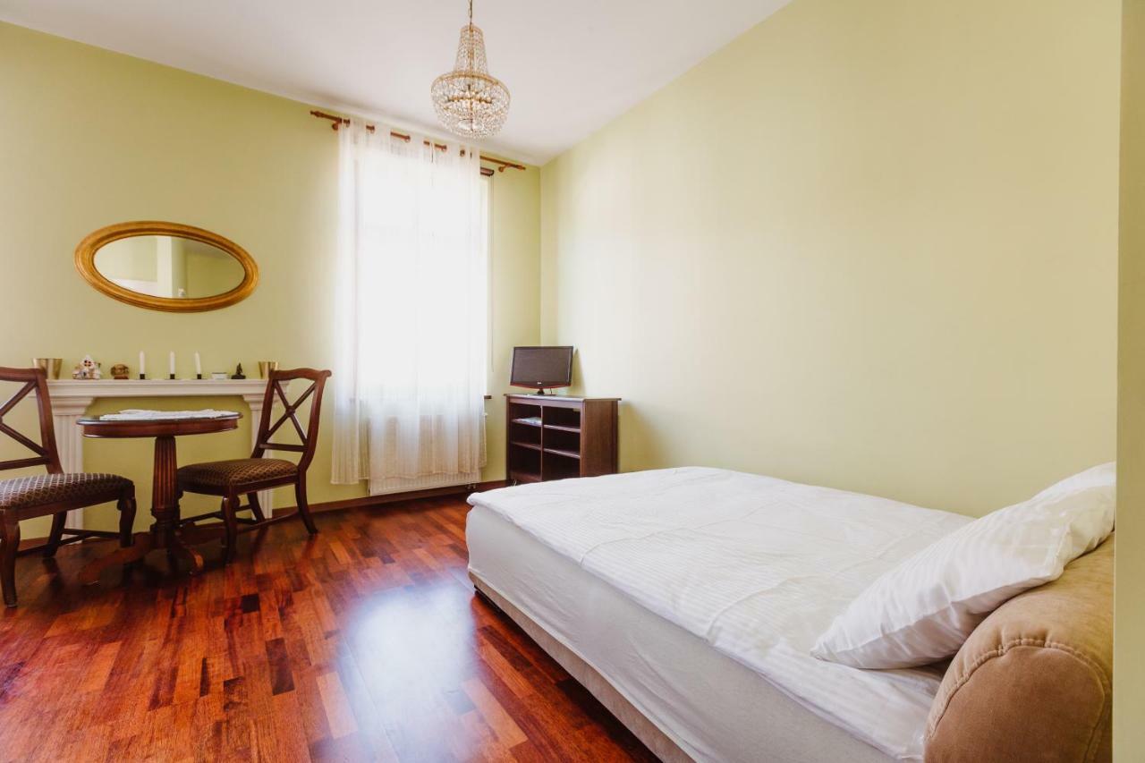 100% Cracovian Traditional Apartment Экстерьер фото