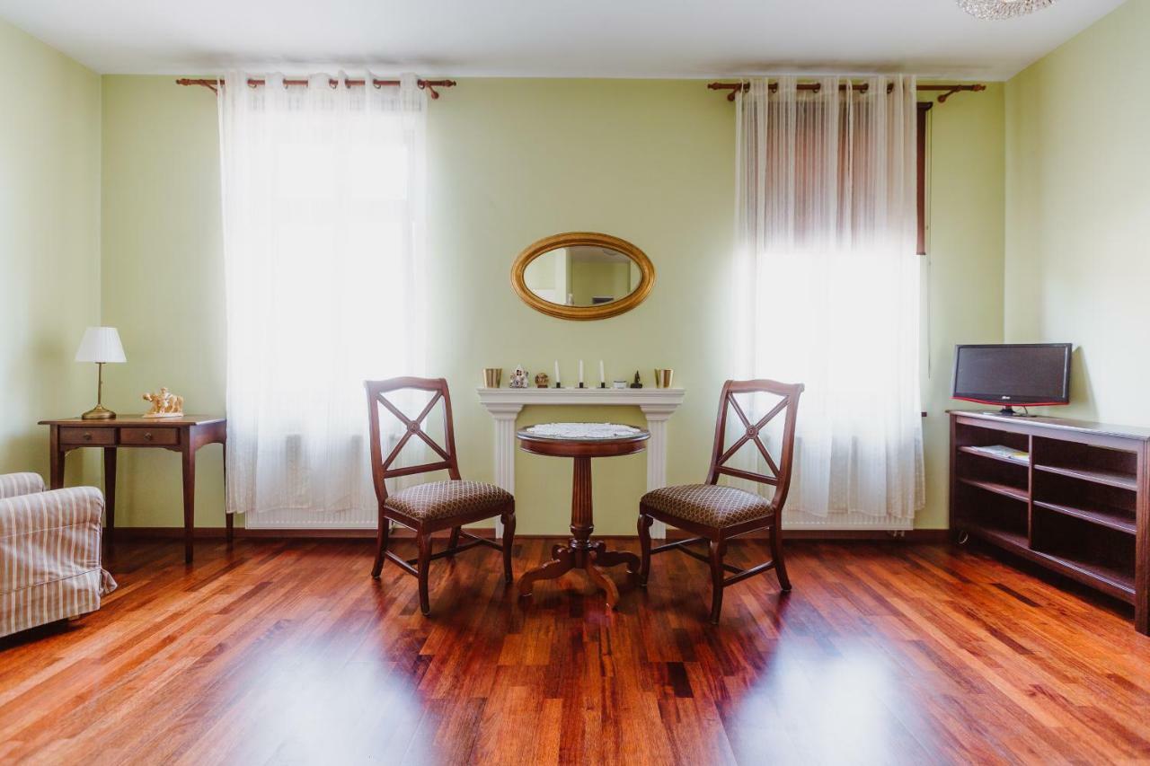 100% Cracovian Traditional Apartment Экстерьер фото